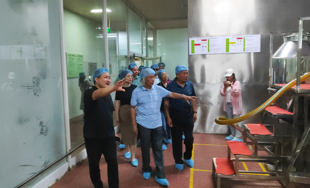 新乡市餐饮行业协会赴新宝GG旅行交流